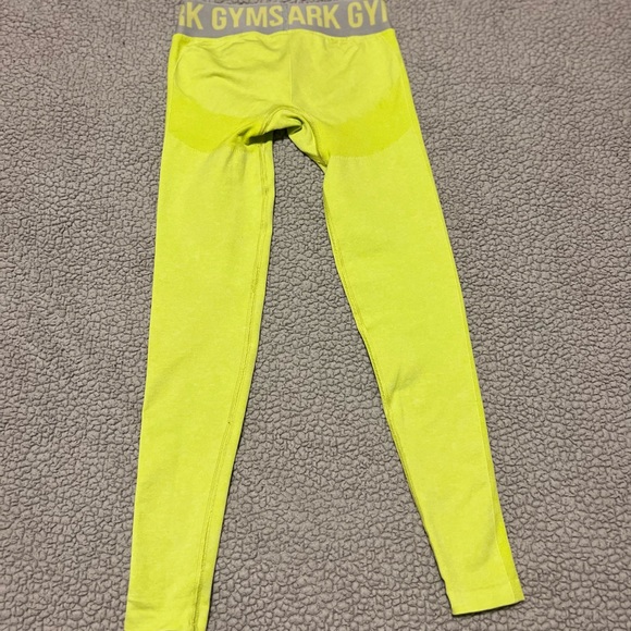 Gymshark - activewear leggings. XS small. Worn only once. Bright yellow green - Picture 7 of 7